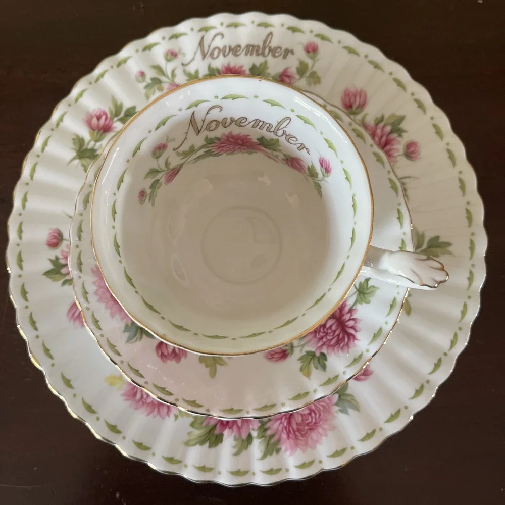 Royal‎ Albert Flower Month November Set Tea Cup Saucer Plate Chrysanthemum
